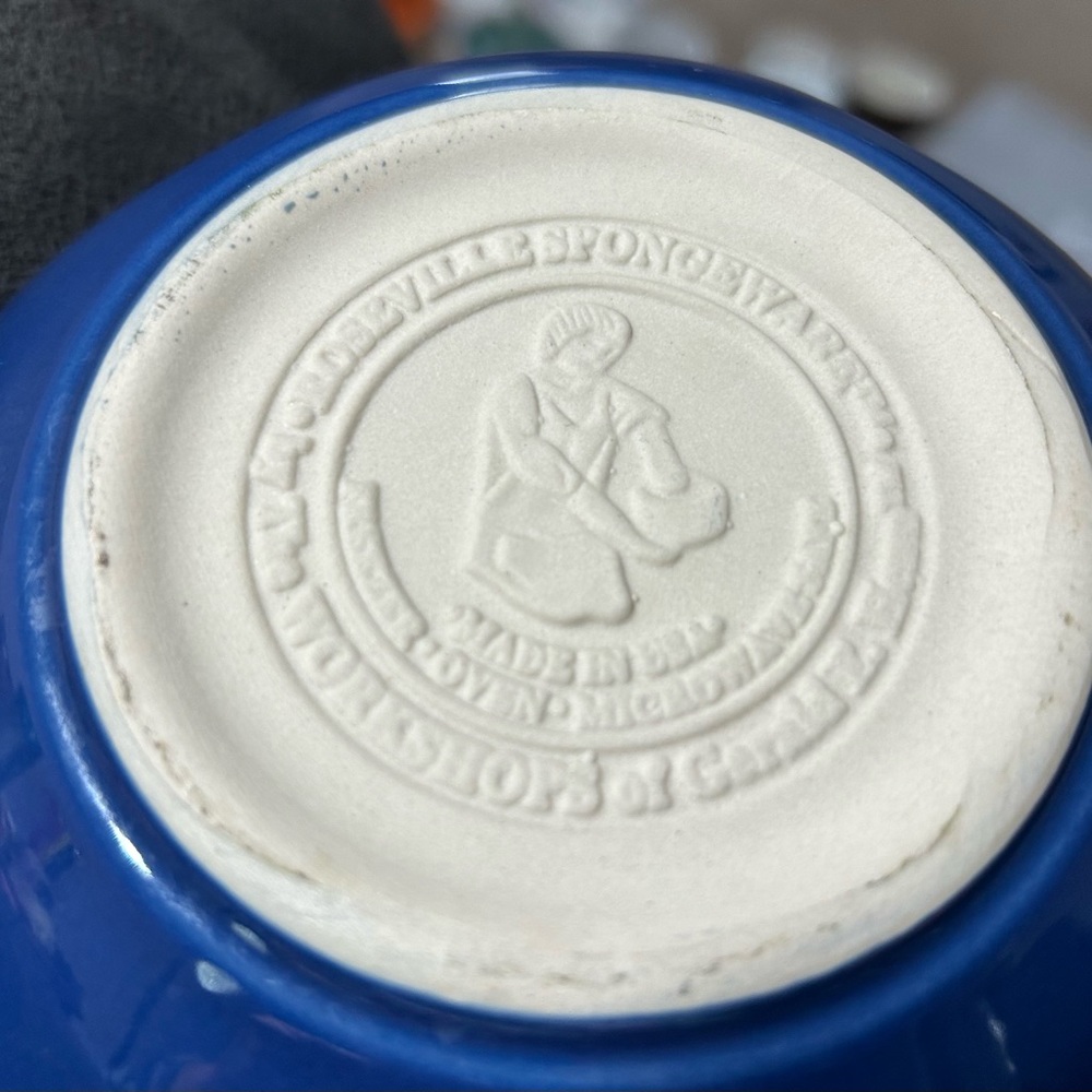 Roseville Spongeware Petal Bowl - Picture 2 of 3